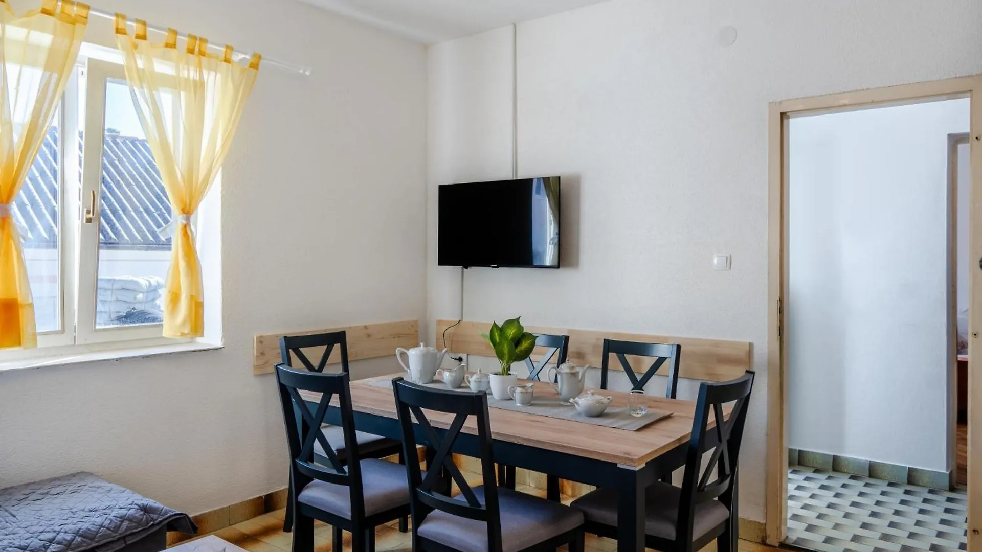 Apartment Floreani Vir Croatia